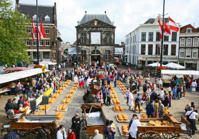 Guesthouse De Utrechtsche Dom Gouda Eksteriør billede